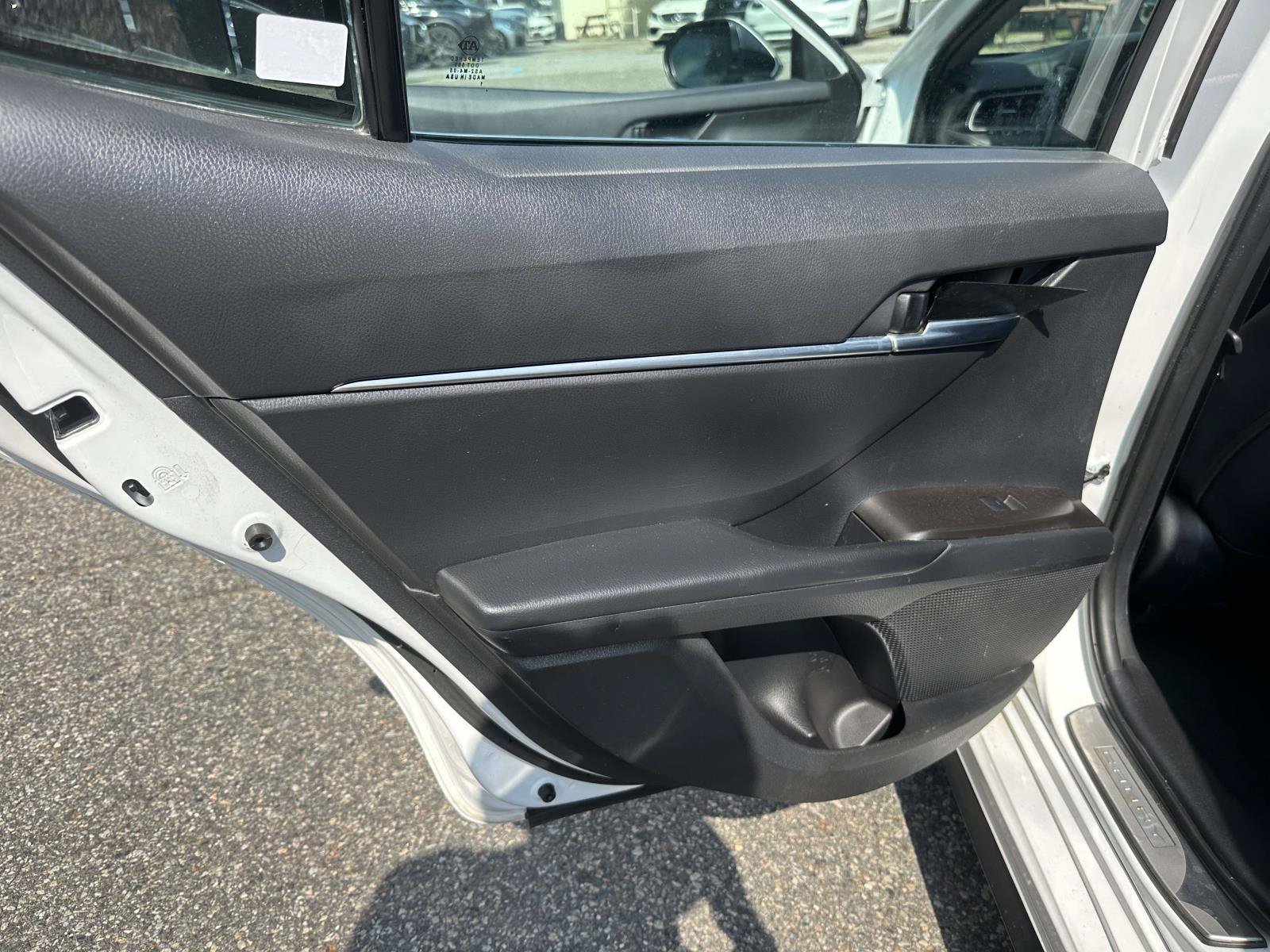Used 2024 Toyota Camry SE w/ Convenience Package FWD image 17