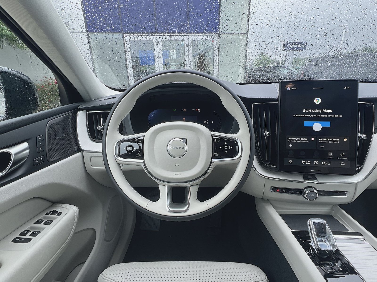 New 2026 Volvo XC60 B5 Ultra w/ Protection Package Premier AWD/4WD image 16