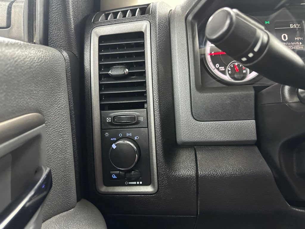 Used 2014 RAM 2500 Tradesman w/ Power & Remote Entry Group AWD/4WD image 34