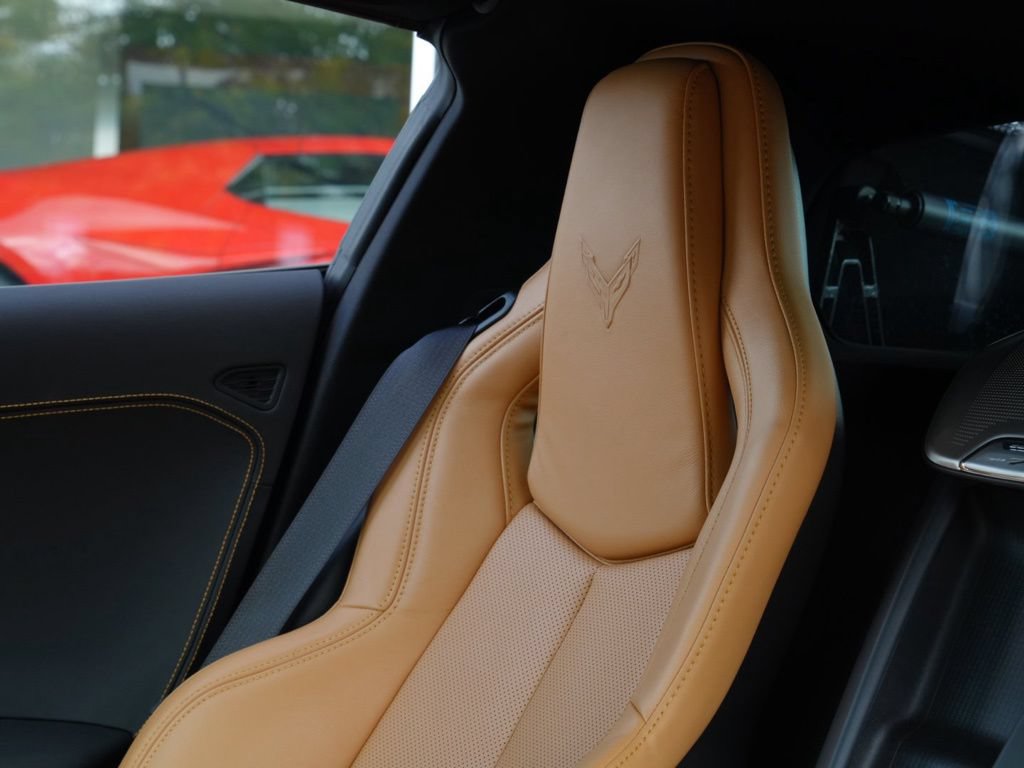 Used 2023 Chevrolet Corvette Stingray Preferred Cpe w/ Z51 Performance Package RWD image 28