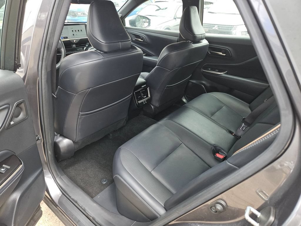 Used 2024 Toyota Crown AWD/4WD image 28