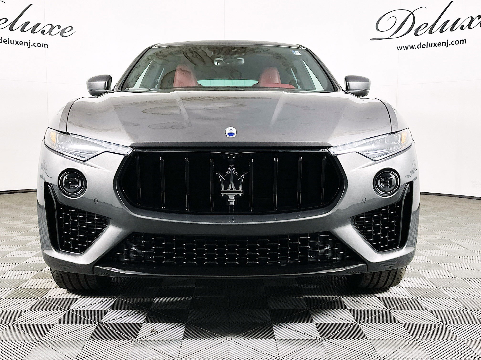 Used 2023 Maserati Levante Modena image 2
