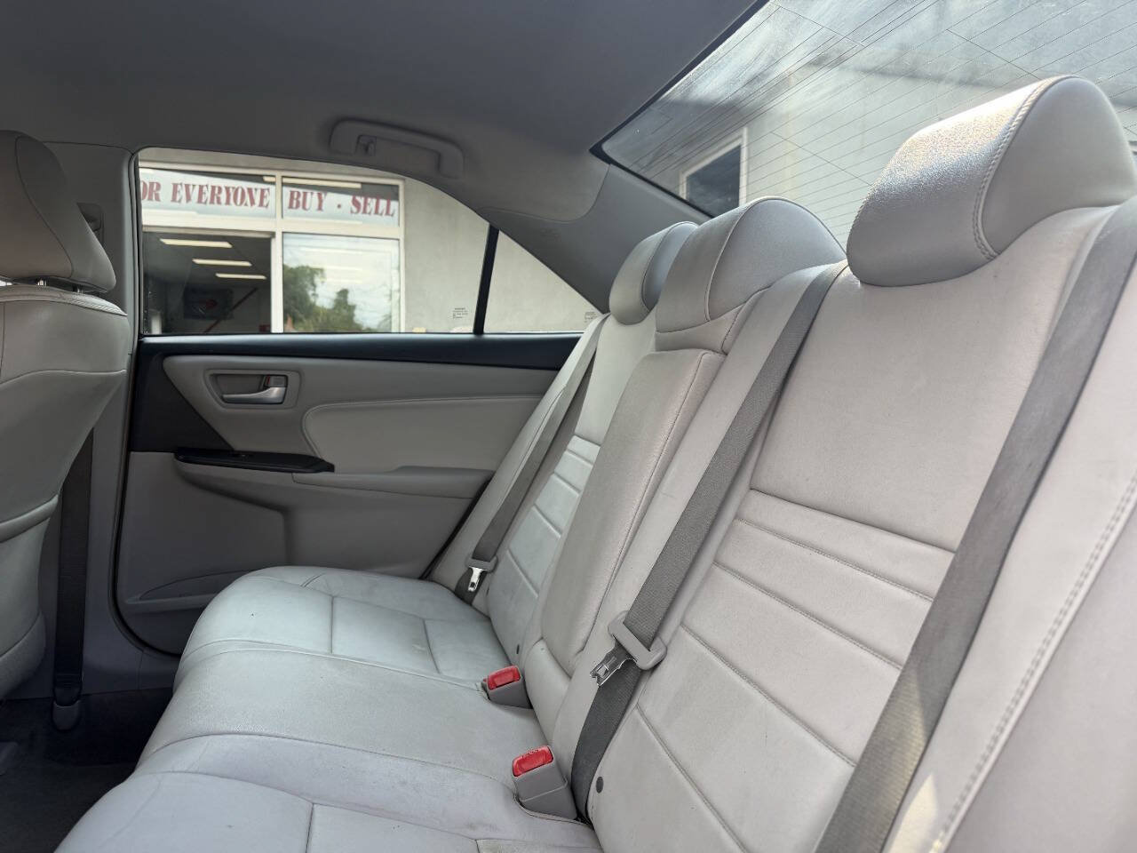Used 2017 Toyota Camry XLE w/ Convenience Package FWD image 21