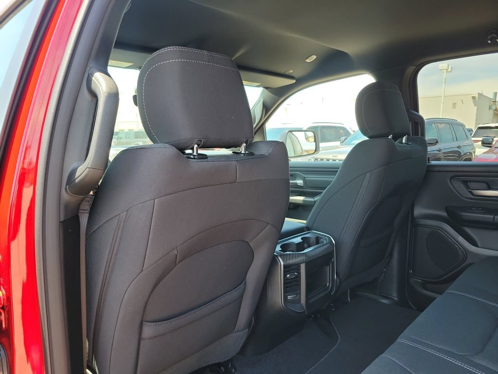 New 2026 RAM 1500 Express AWD/4WD image 11