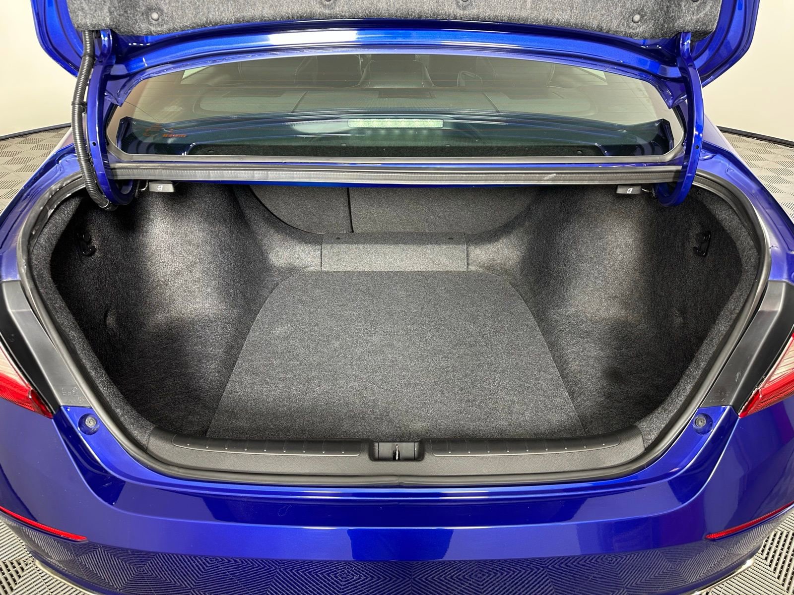 Used 2018 Honda Accord Sport image 25