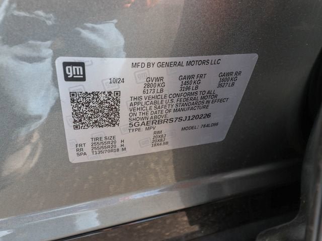 Used 2025 Buick Enclave Sport Touring FWD image 32