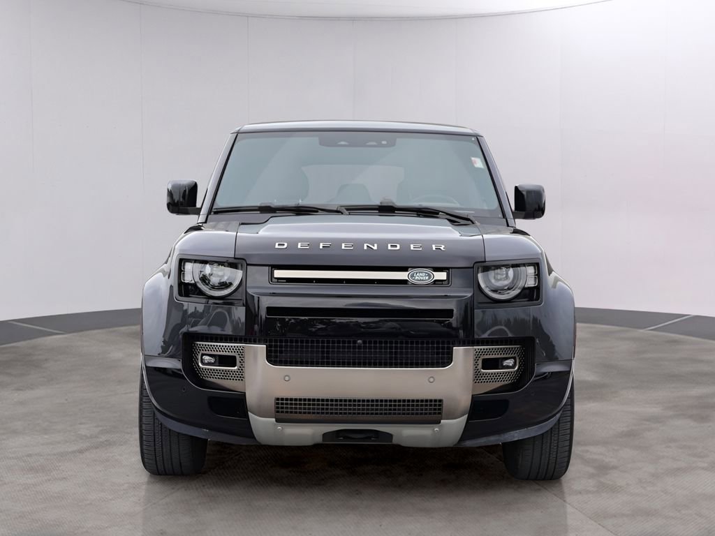 Used 2025 Land Rover Defender 110 X AWD/4WD image 2