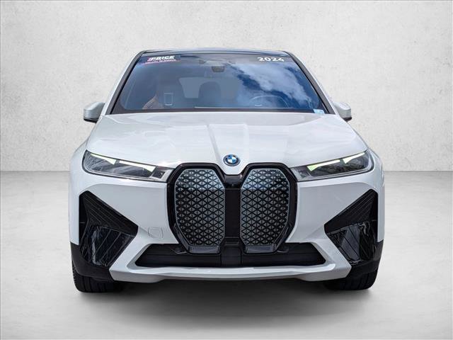 Used 2024 BMW iX xDrive50 w/ Premium Package AWD/4WD image 2