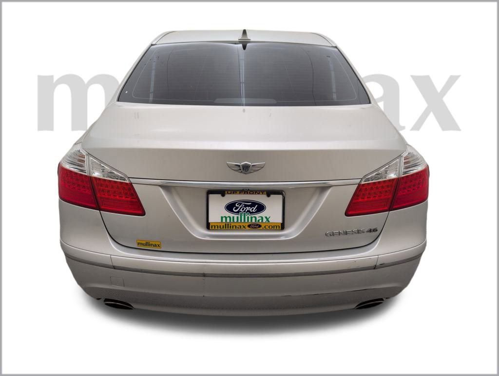 Used 2010 Hyundai Genesis 4.6 image 32