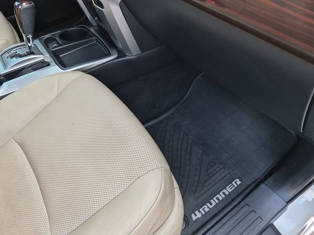 Used 2016 Toyota 4Runner Limited RWD image 39