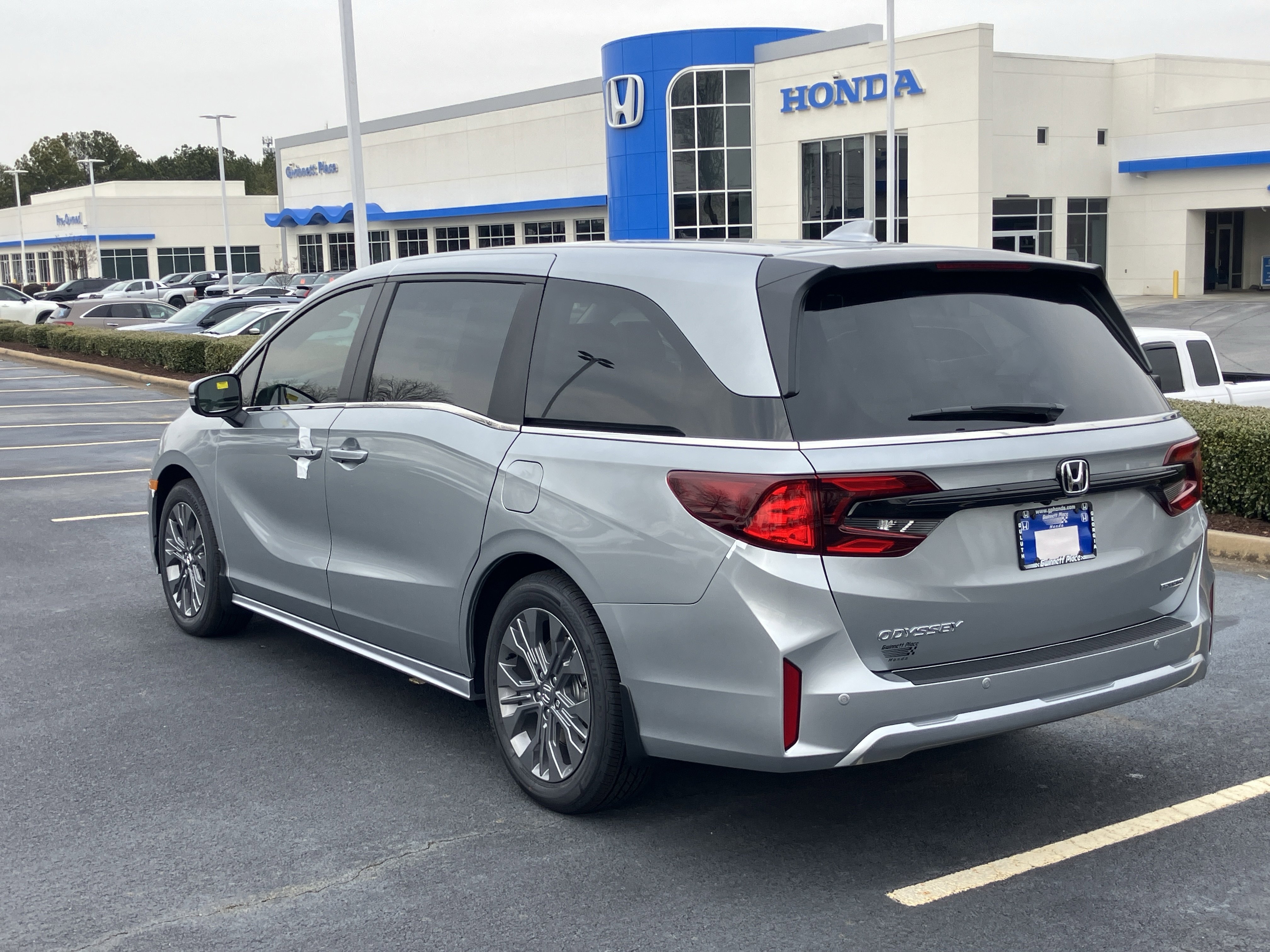 New 2026 Honda Odyssey Touring image 7