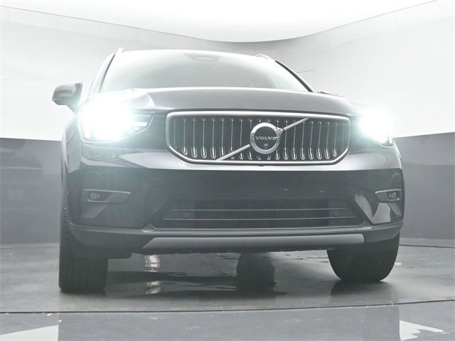 Used 2024 Volvo XC40 B5 Plus w/ Protection Package Premier image 37