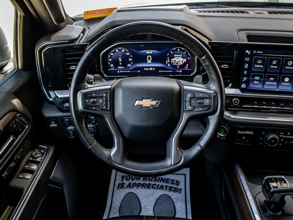 Used 2024 Chevrolet Silverado 1500 High Country w/ High Country Premium Package AWD/4WD image 37