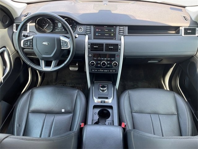 Used 2019 Land Rover Discovery Sport SE image 11