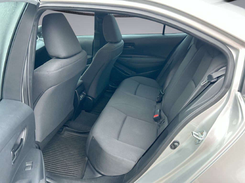 Used 2025 Toyota Corolla LE FWD image 28