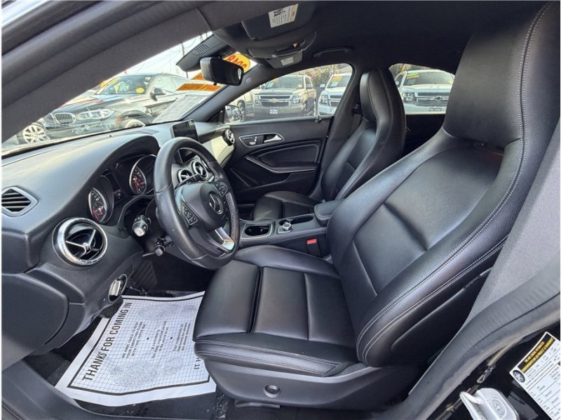 Used 2018 Mercedes-Benz CLA 250 image 18