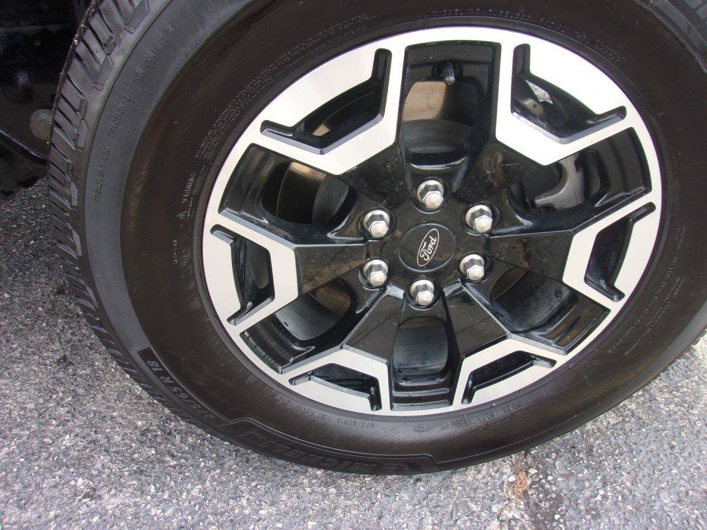 Used 2023 Ford F150 Lightning Pro AWD/4WD image 12
