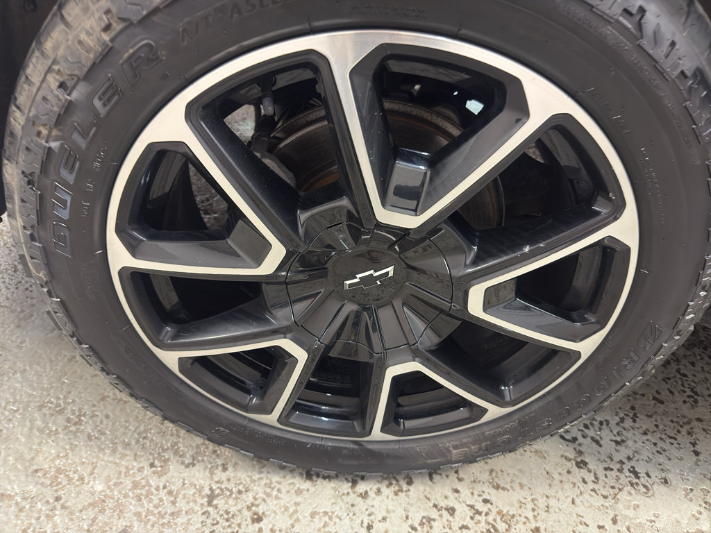 Used 2021 Chevrolet Tahoe RST w/ Luxury Package AWD/4WD image 36