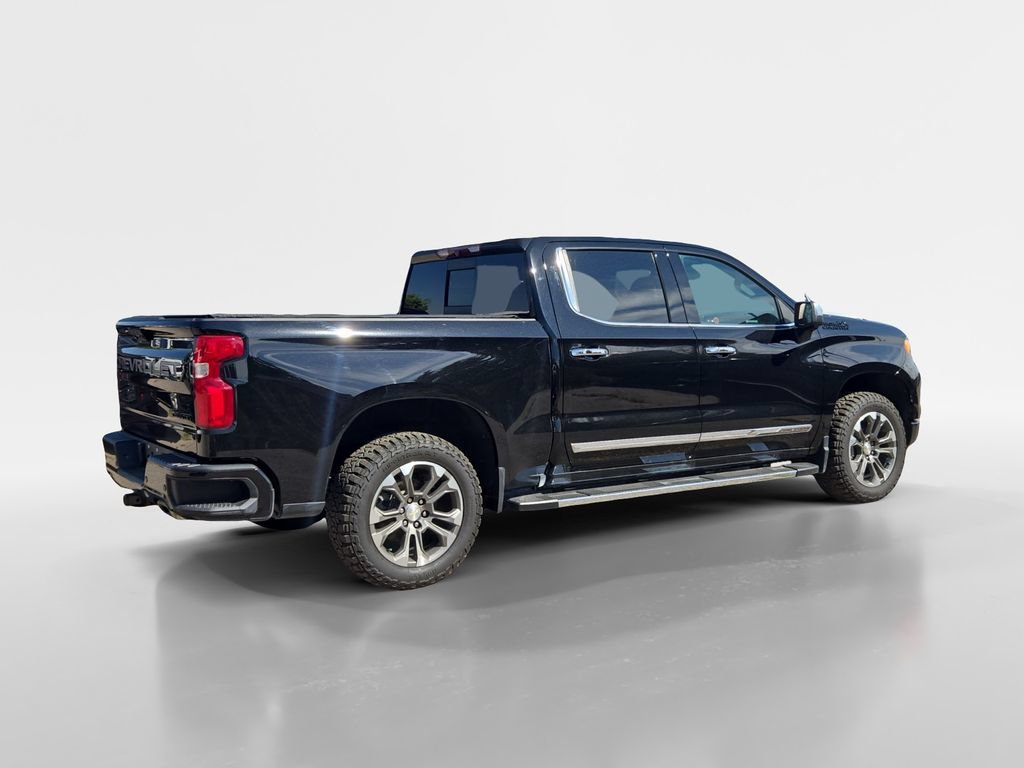 Used 2022 Chevrolet Silverado 1500 High Country w/ Z71 Off-Road Package AWD/4WD image 5