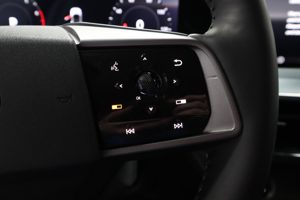 Used 2025 Nissan Murano SL AWD/4WD image 29