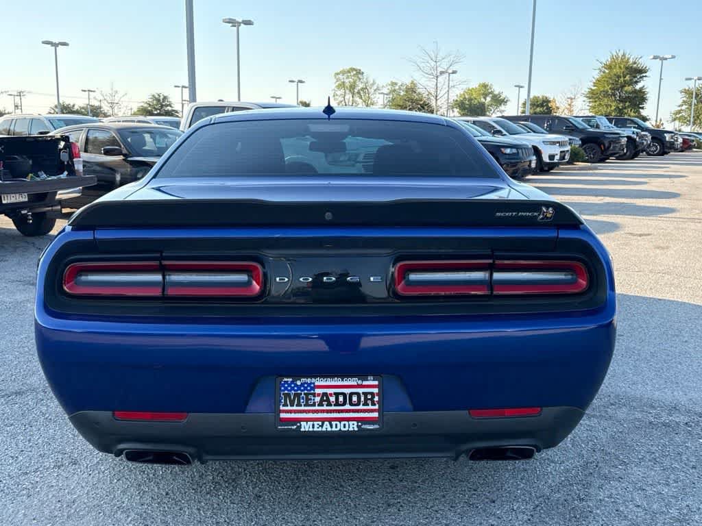 Used 2022 Dodge Challenger R/T Scat Pack RWD image 4