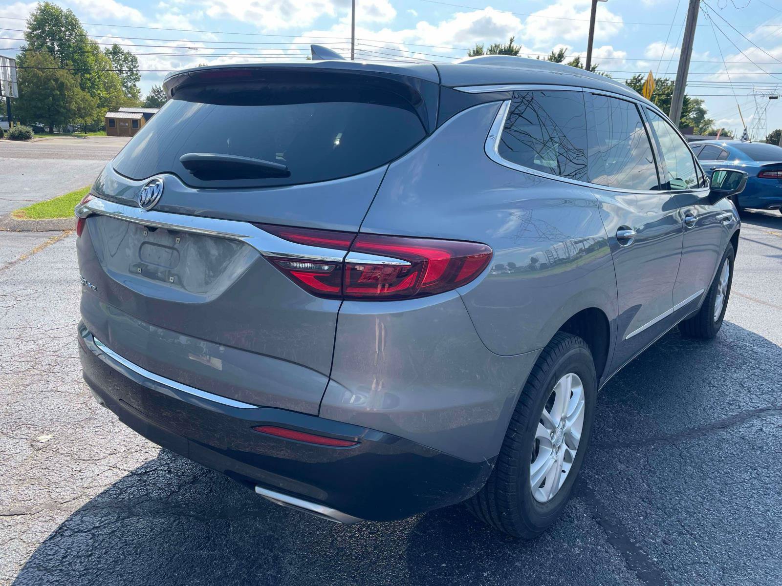 Used 2020 Buick Enclave Essence w/ Sound and Sites Package AWD/4WD image 8
