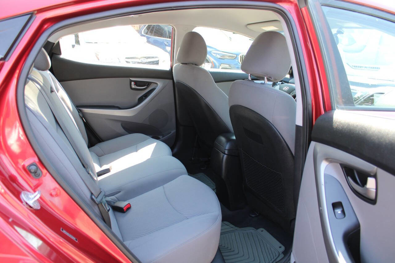 Used 2016 Hyundai Elantra SE image 26