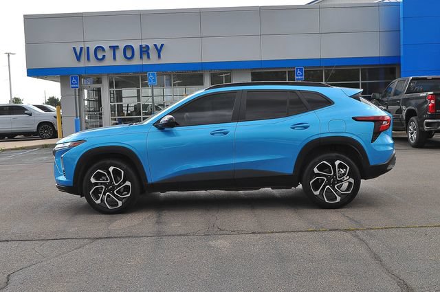 Used 2025 Chevrolet Trax RS w/ Driver Confidence Package FWD image 6