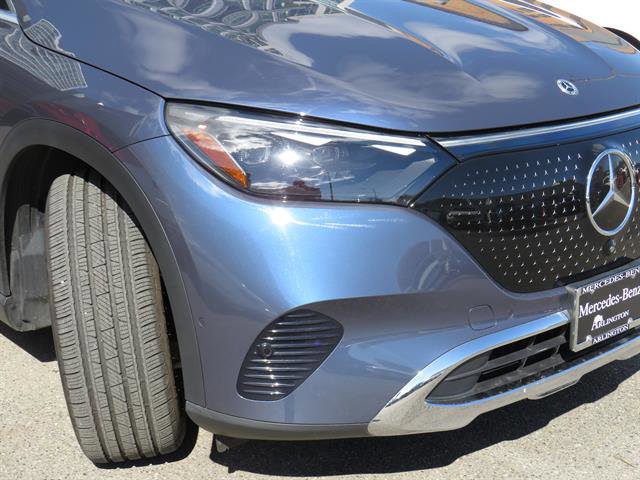 Used 2023 Mercedes-Benz EQE 350+ 4MATIC SUV w/ Exclusive Trim Package image 26