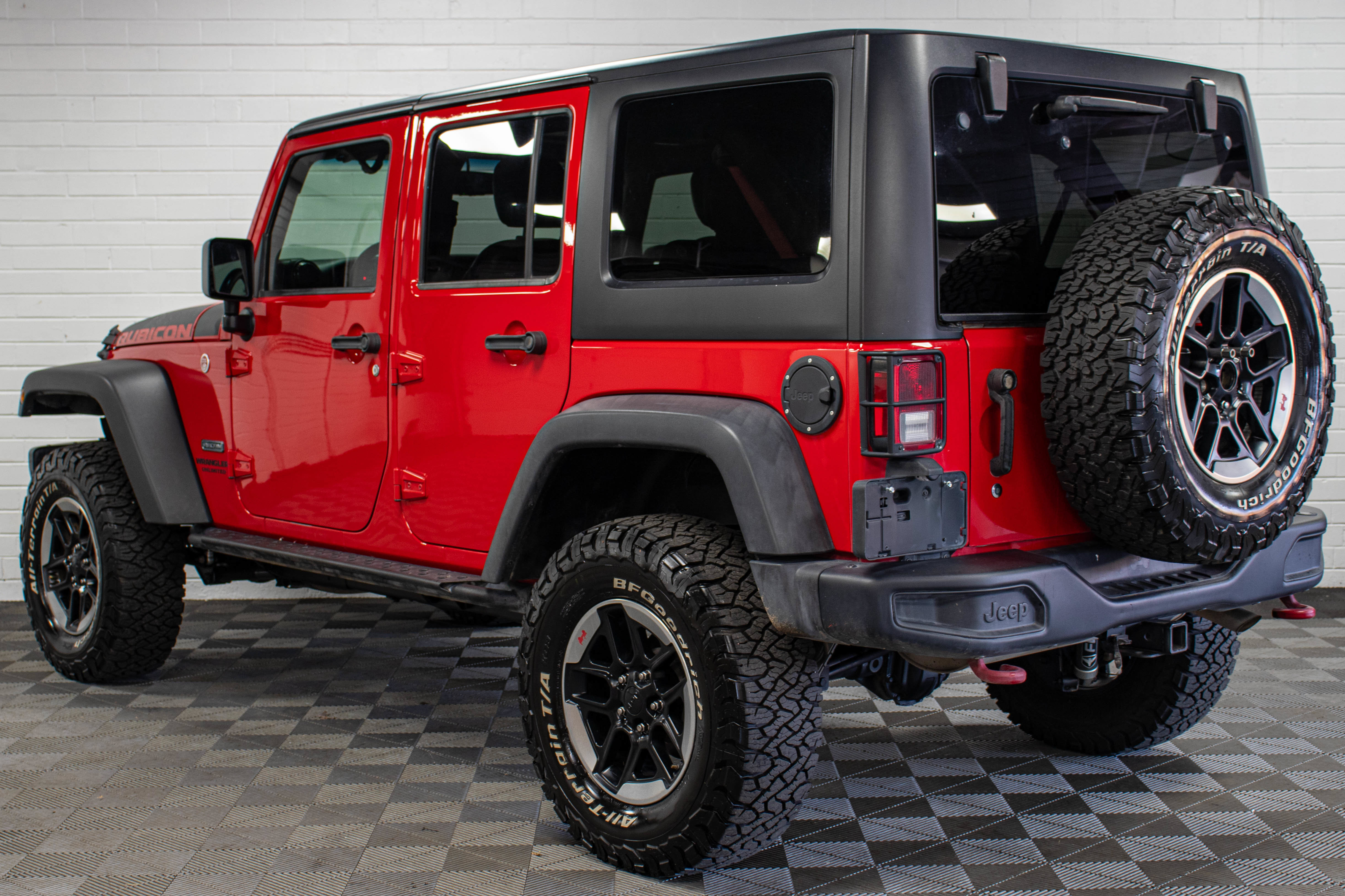 Used 2017 Jeep Wrangler Unlimited Rubicon AWD/4WD image 5