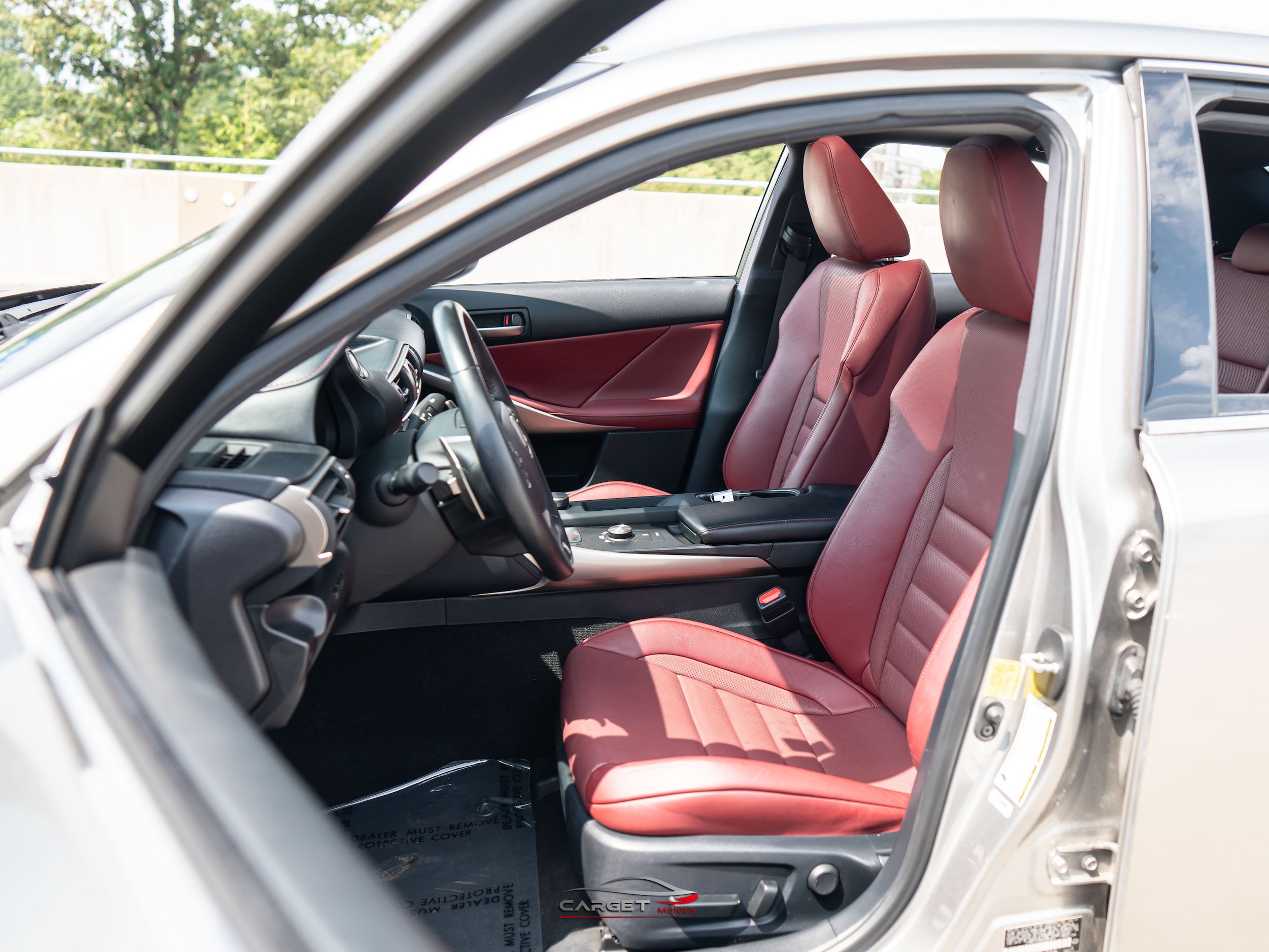 Used 2019 Lexus IS 300 F Sport w/ F Sport Package RWD image 16