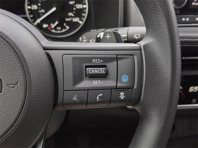 Used 2024 Nissan Rogue SV image 17