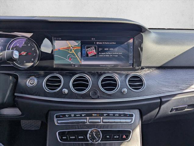 Used 2018 Mercedes-Benz E 300 image 17