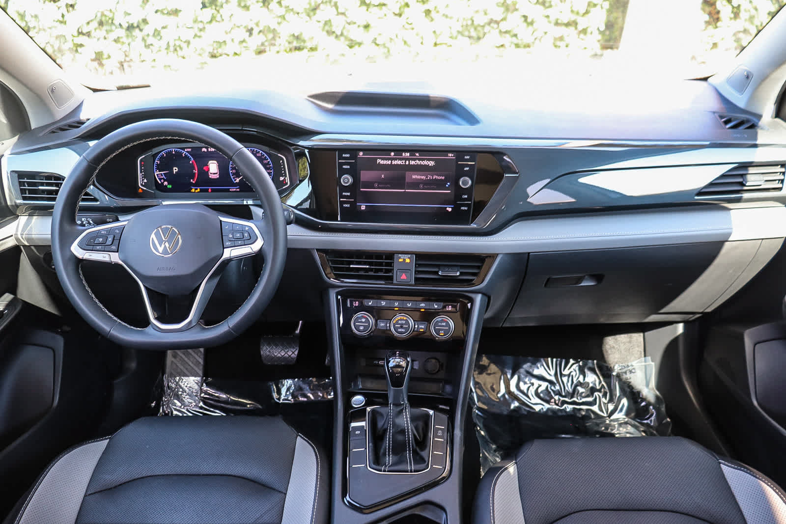 Used 2022 Volkswagen Taos SEL FWD image 13