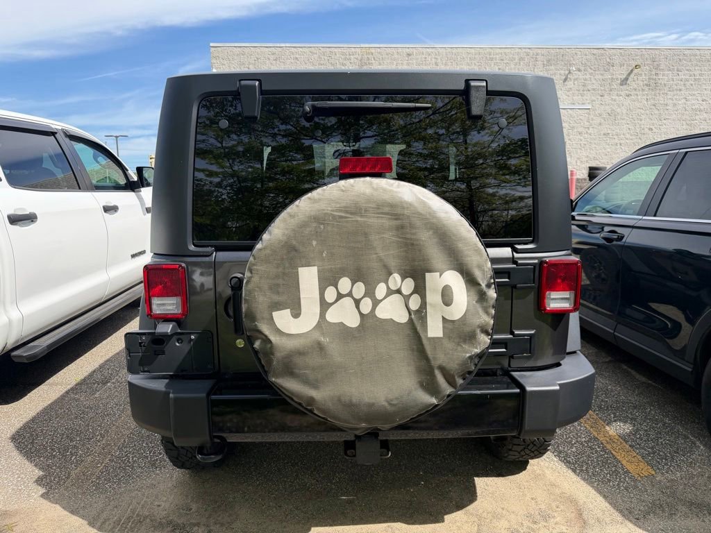 Used 2017 Jeep Wrangler Sport AWD/4WD image 4