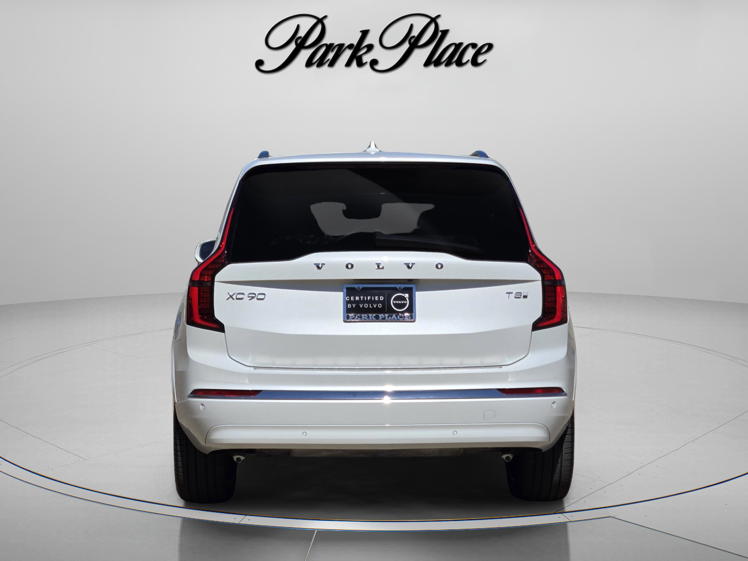 Certified 2025 Volvo XC90 T8 Plus w/ Protection Package Premier image 4