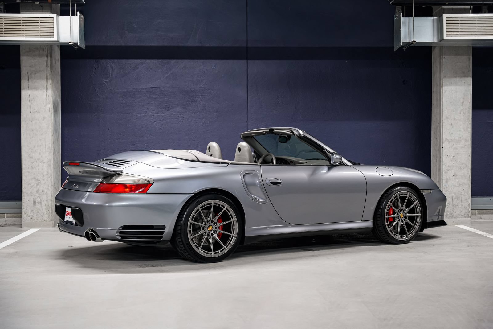 Used 2004 Porsche 911 Turbo AWD/4WD image 3