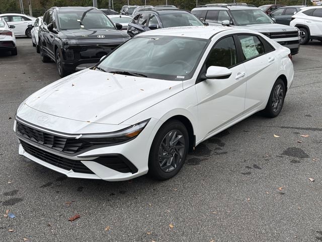 New 2026 Hyundai Elantra Blue image 3