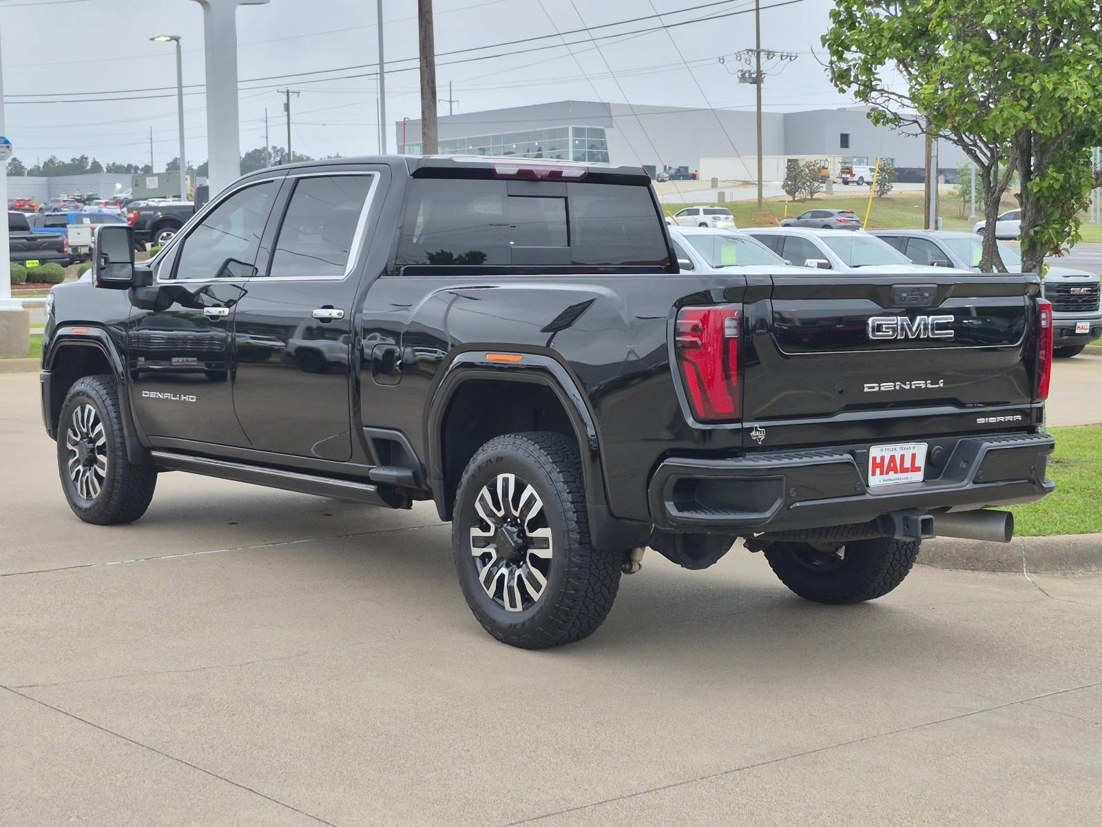 Used 2024 GMC Sierra 2500 Denali Ultimate w/ Max Trailering Package AWD/4WD image 5