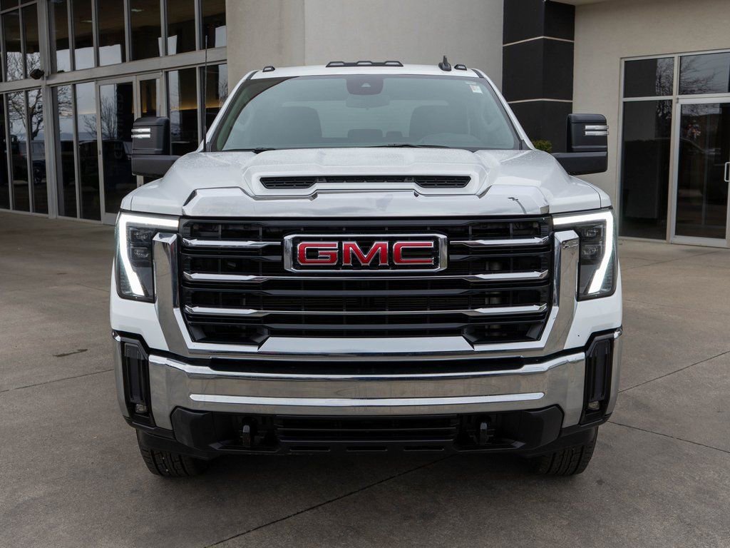 Used 2024 GMC Sierra 3500 SLE w/ SLE Convenience Package image 2