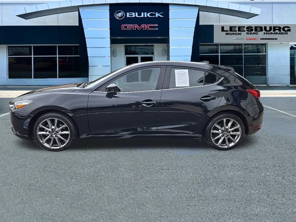 Used 2018 MAZDA MAZDA3 Touring image 4