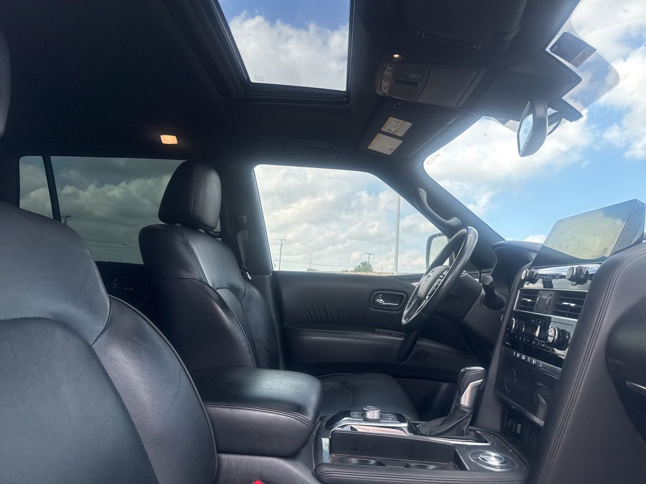 Used 2022 Nissan Armada SL w/ Midnight Edition Package image 28