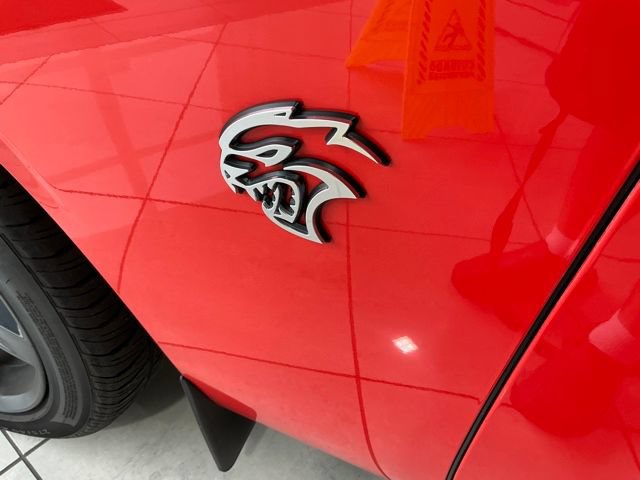 Used 2021 Dodge Challenger SRT Hellcat w/ Plus Package RWD image 8