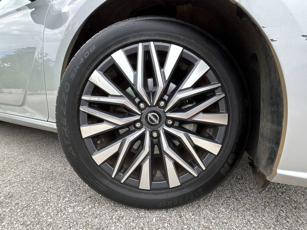 Certified 2023 Nissan Altima 2.5 SV FWD image 19