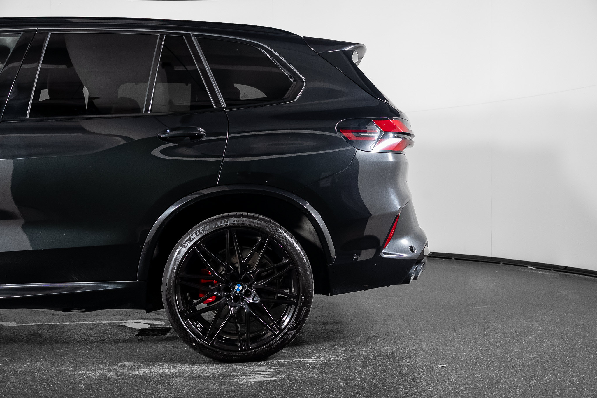 Used 2025 BMW X5 M Competition AWD/4WD image 19