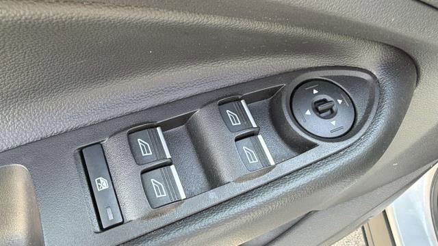 Used 2019 Ford Escape SE AWD/4WD image 9
