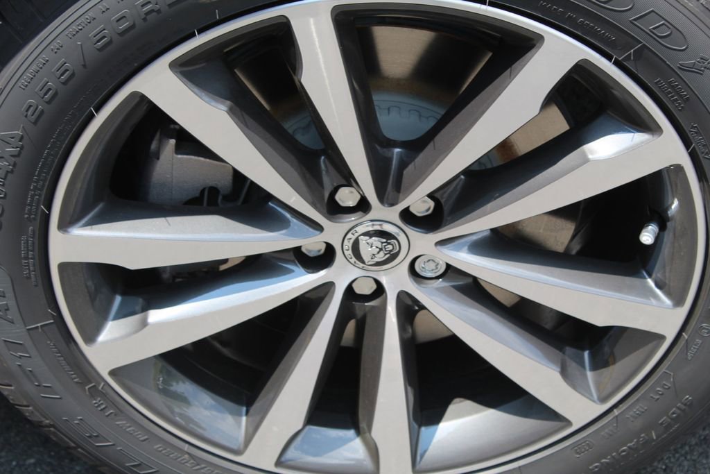 New 2026 Jaguar F-PACE R-Dynamic S AWD/4WD image 8