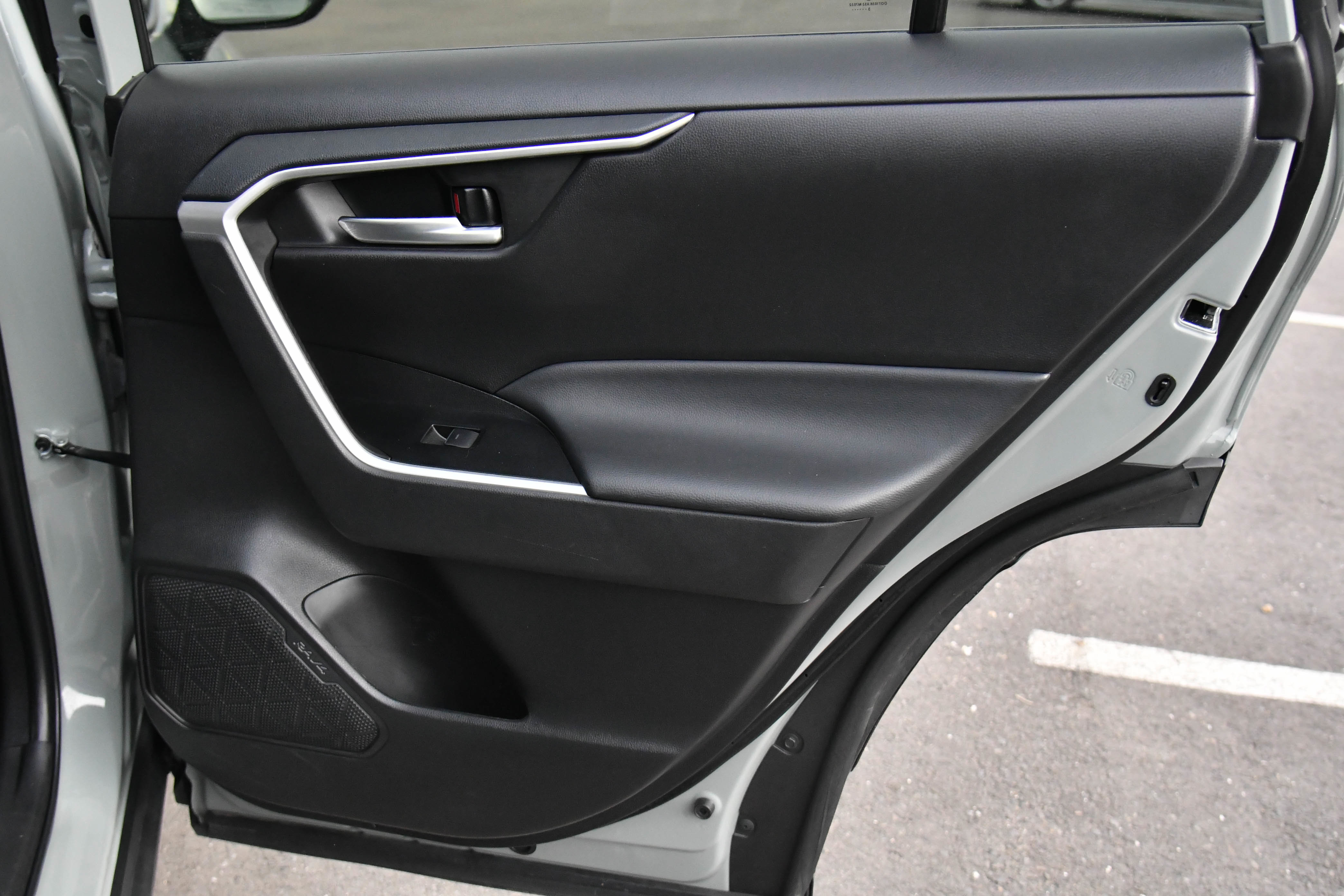 Used 2023 Toyota RAV4 XLE image 41