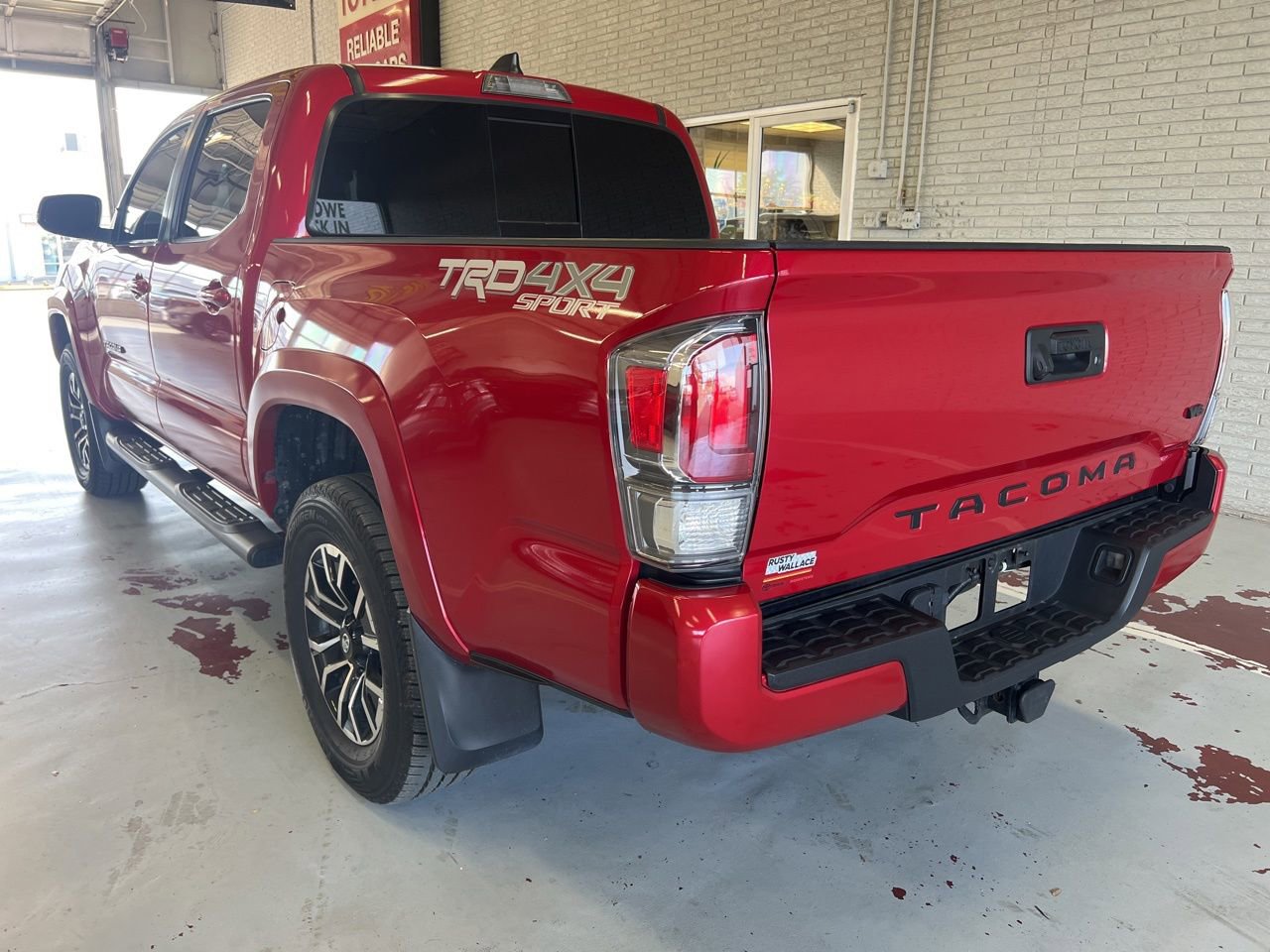 Used 2022 Toyota Tacoma TRD Sport AWD/4WD image 6