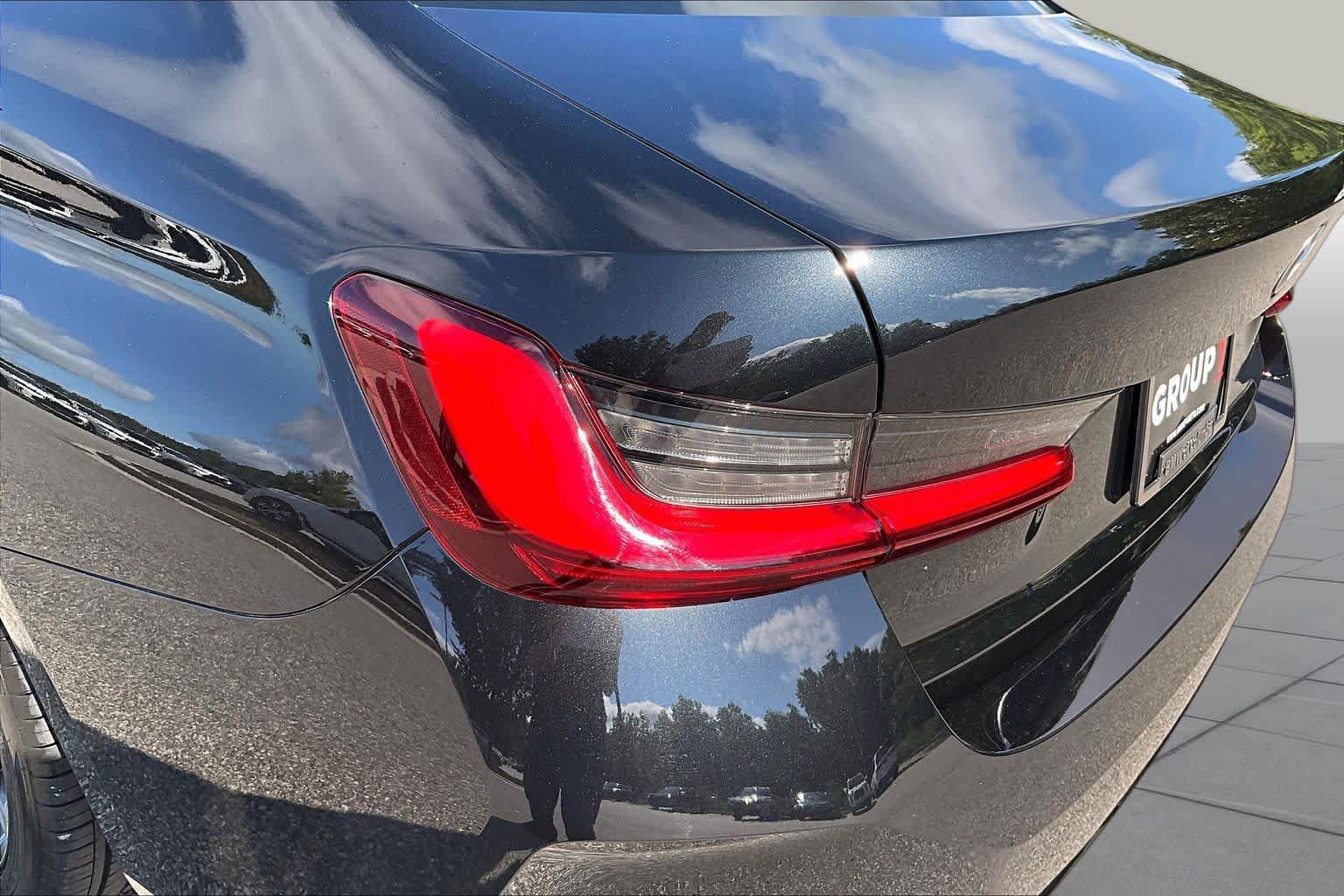 Used 2025 BMW 330i Sedan RWD image 29